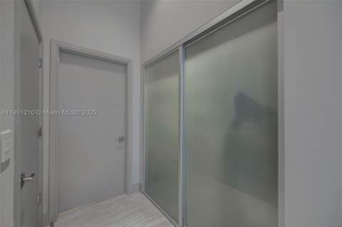 495 Brickell Ave 2211, Miami FL - photo 16 of 27
