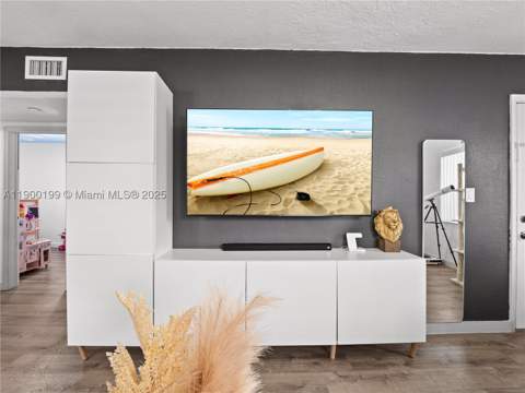 8401 NW 24th Pl, Miami FL - photo 20 of 33