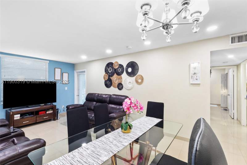 2 bedroom Condominium at 5665 W 20th Ave 212, Westland Gardens Condo, Hialeah — photo 3