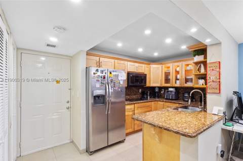 5665 W 20th Ave 212, Hialeah FL - photo 7 of 38