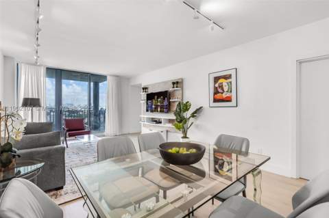 1500 Ocean Dr 1109, Miami Beach FL - photo 7 of 44