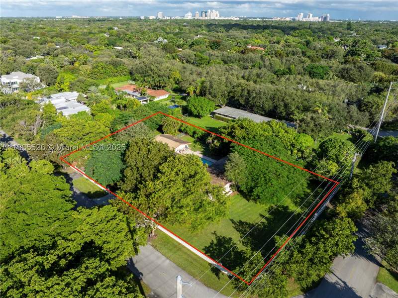 3 bedroom SingleFamilyResidence at 6201 SW 114th St, Briercliff Sub, Pinecrest — photo 3