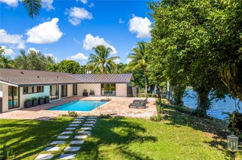 10945 SW 75th Ct, Pinecrest FL - photo 6 of 81