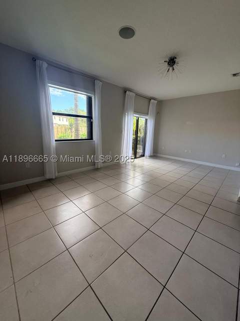12715 SW 230th Ter, Miami FL - photo 9 of 25