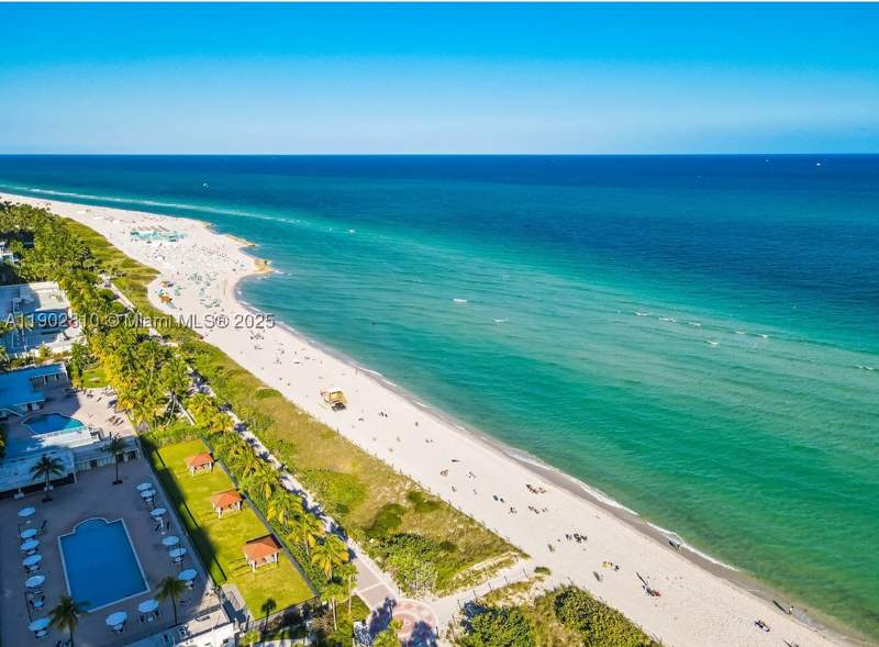 1 bedroom Condominium at 2555 Collins Ave 2200, Club Atlantis Condo, Miami Beach — photo 4