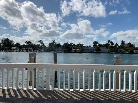 1455 N Treasure Dr 2M, North Bay Village FL - photo 24 of 38