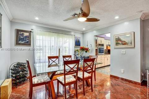 10026 NW 52nd Ter, Doral FL - photo 12 of 53