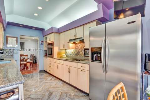 10026 NW 52nd Ter, Doral FL - photo 17 of 53