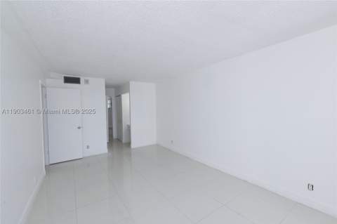 2903 N Miami Beach Blvd 806, North Miami Beach FL - photo 22 of 26