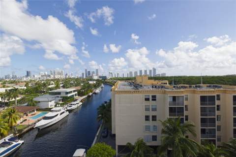 2903 N Miami Beach Blvd 806, North Miami Beach FL - photo 24 of 26