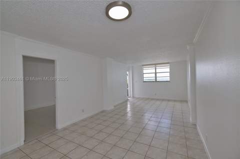 2903 N Miami Beach Blvd 806, North Miami Beach FL - photo 9 of 26