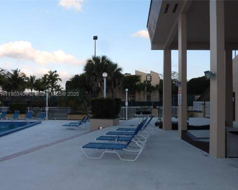 14401 N Kendall Dr 303N, Miami FL - photo 16 of 22