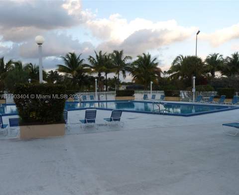 14401 N Kendall Dr 303N, Miami FL - photo 17 of 22