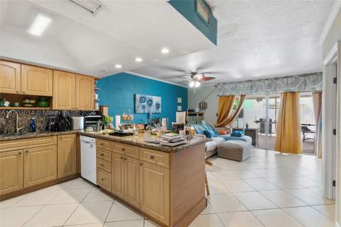 7144 W 2nd Ln, Hialeah FL - photo 15 of 40