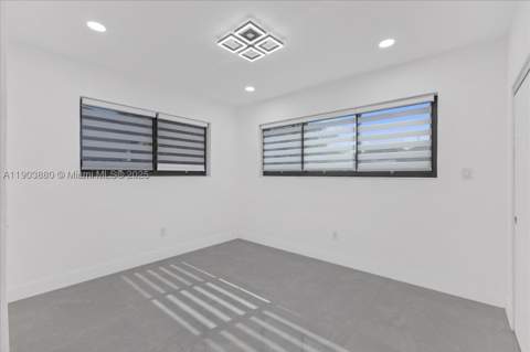 19511 NE 18th Pl, Miami FL - photo 18 of 34