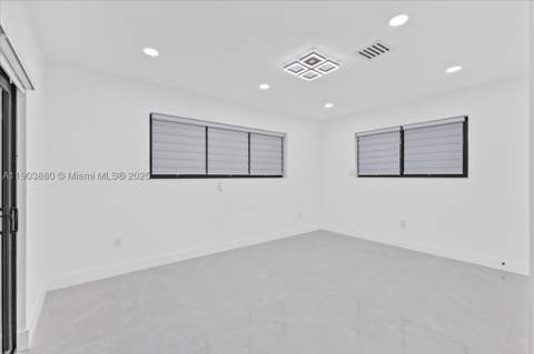 19511 NE 18th Pl, Miami FL - photo 9 of 34