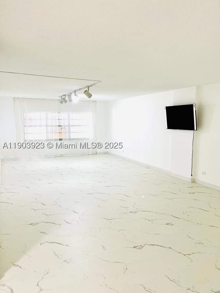 2 bedroom Condominium at 231 174th St Mo-3, Winston Towers 400 Condo, Sunny Isles Beach — photo 5