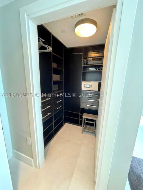 200 Biscayne Boulevard Way 4310, Miami FL - photo 11 of 18