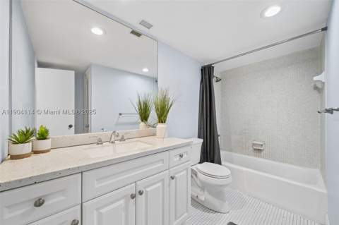 19390 Collins Ave 209, Sunny Isles Beach FL - photo 14 of 33