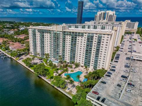 19390 Collins Ave 209, Sunny Isles Beach FL - photo 19 of 33