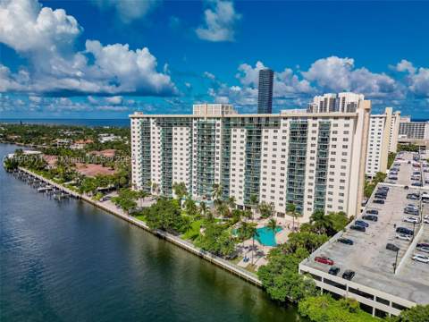 19390 Collins Ave 209, Sunny Isles Beach FL - photo 20 of 33