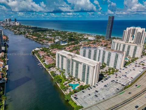 19390 Collins Ave 209, Sunny Isles Beach FL - photo 22 of 33
