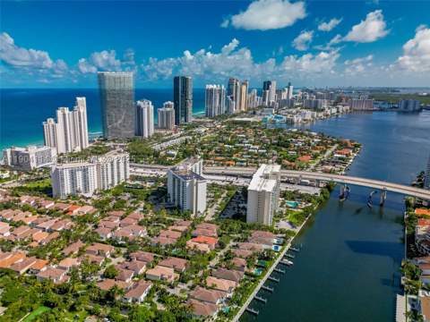 19390 Collins Ave 209, Sunny Isles Beach FL - photo 23 of 33