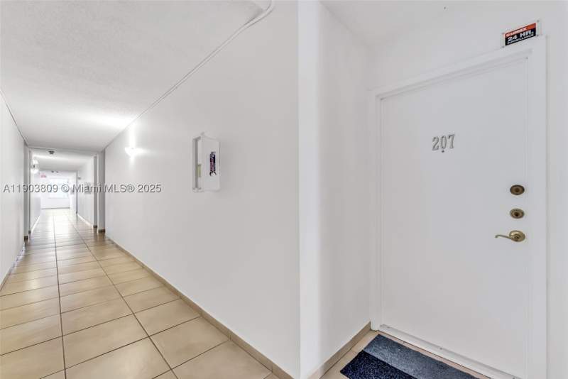 2 bedroom Condominium at 3661 SW 9th Ter 207, Cordoba Condo, Miami — photo 3