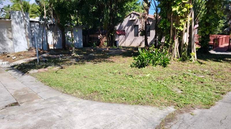 2 bedroom SingleFamilyResidence at 519 NE 118th St, Biscayne Park Estates, Biscayne Park — photo 2