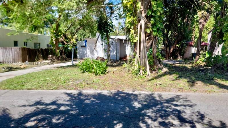 2 bedroom SingleFamilyResidence at 519 NE 118th St, Biscayne Park Estates, Biscayne Park — photo 3