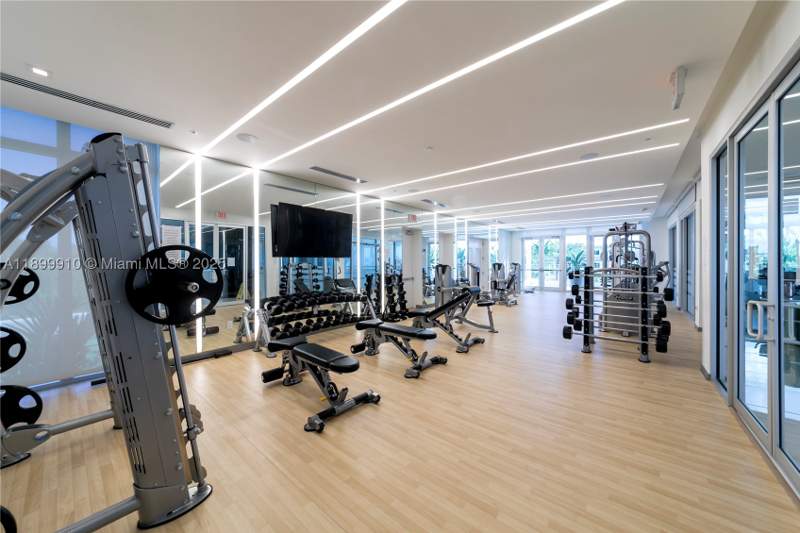 4 bedroom Condominium at 10245 NW 63rd Ter 206, Landmark At Doral Condo N, Doral — photo 5