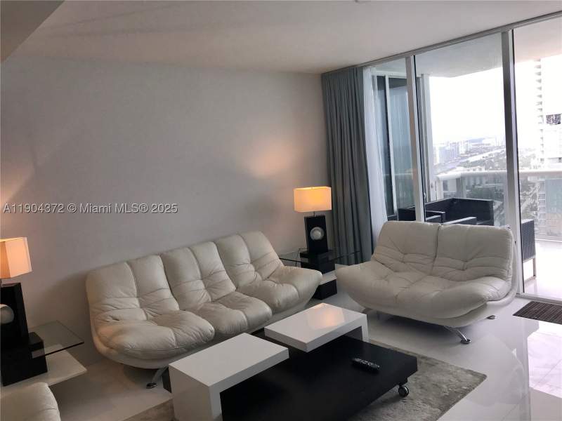 2 bedroom Condominium at 18201 Collins Ave 5104, Trump Royale Condo, Sunny Isles Beach — photo 3