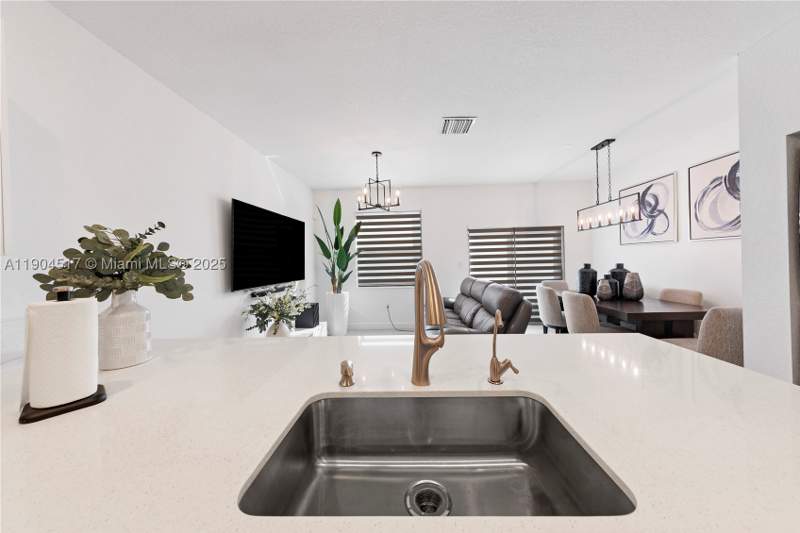 3 bedroom Townhouse at 12942 SW 232nd Ter, Kendall Assemblage South, Homestead — photo 5