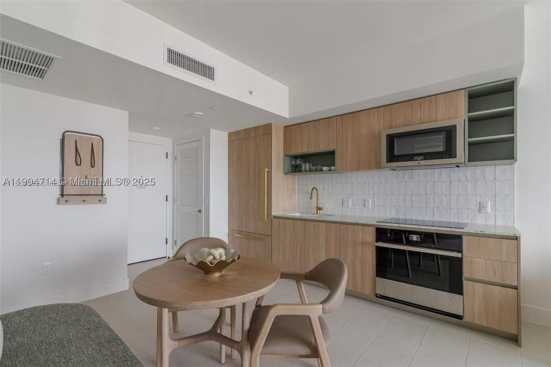 1 bedroom Condominium at 159 NE 6th St 2404, Natiio, Miami — photo 5