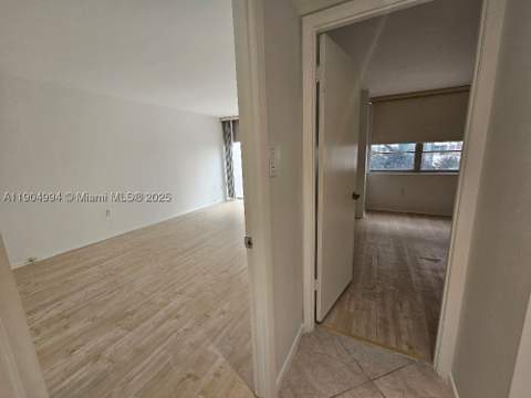 18041 Biscayne Blvd 204, Aventura FL - photo 15 of 52