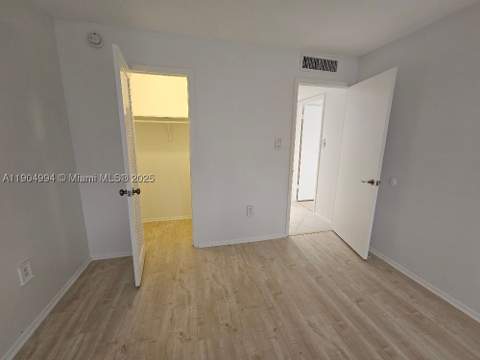 18041 Biscayne Blvd 204, Aventura FL - photo 18 of 52