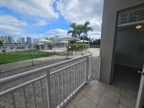 18041 Biscayne Blvd 204, Aventura FL - photo 7 of 52