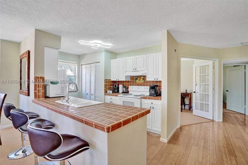 3 bedroom Condominium at 19877 E Country Club Dr 3607, The Yacht Club At Aventur, Aventura — photo 5
