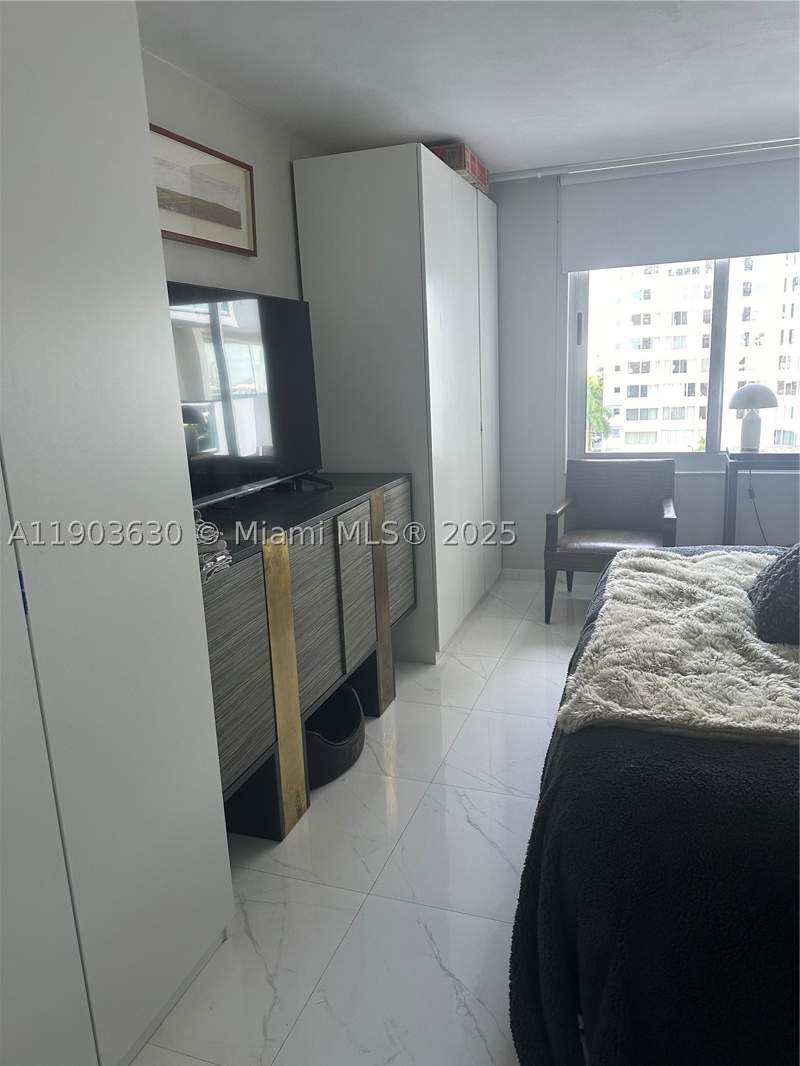 1 bedroom Condominium at 1200 West Ave 715, Mirador 1200 Condo, Miami Beach — photo 4