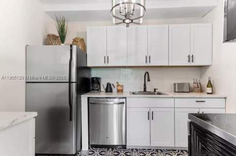 402 NW 102nd St, Miami FL - photo 14 of 26