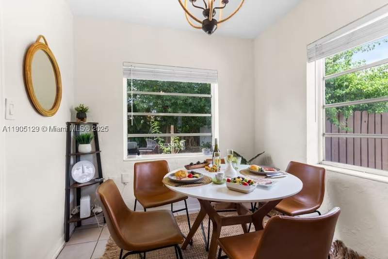 2 bedroom SingleFamilyResidence at 402 NW 102nd St, Shores Estates, Miami — photo 3