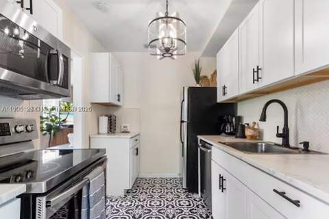 402 NW 102nd St, Miami FL - photo 9 of 26