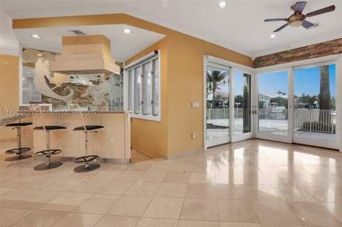 16232 NW 79th Ave, Miami Lakes FL - photo 9 of 29