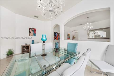 18000 NW 90th Pl, Hialeah FL - photo 10 of 41