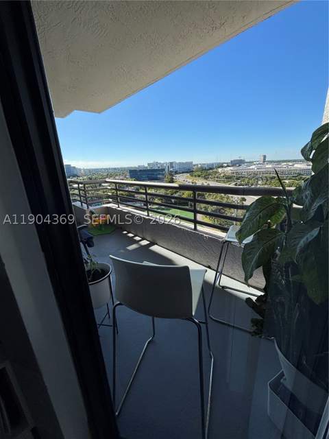 3300 NE 191st St 1403, Aventura FL - photo 17 of 34