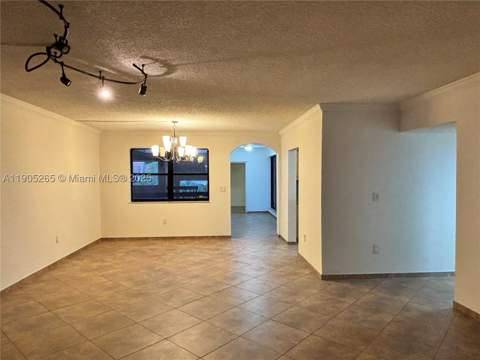 461 Ives Dairy Rd 402-2, Miami FL - photo 6 of 42
