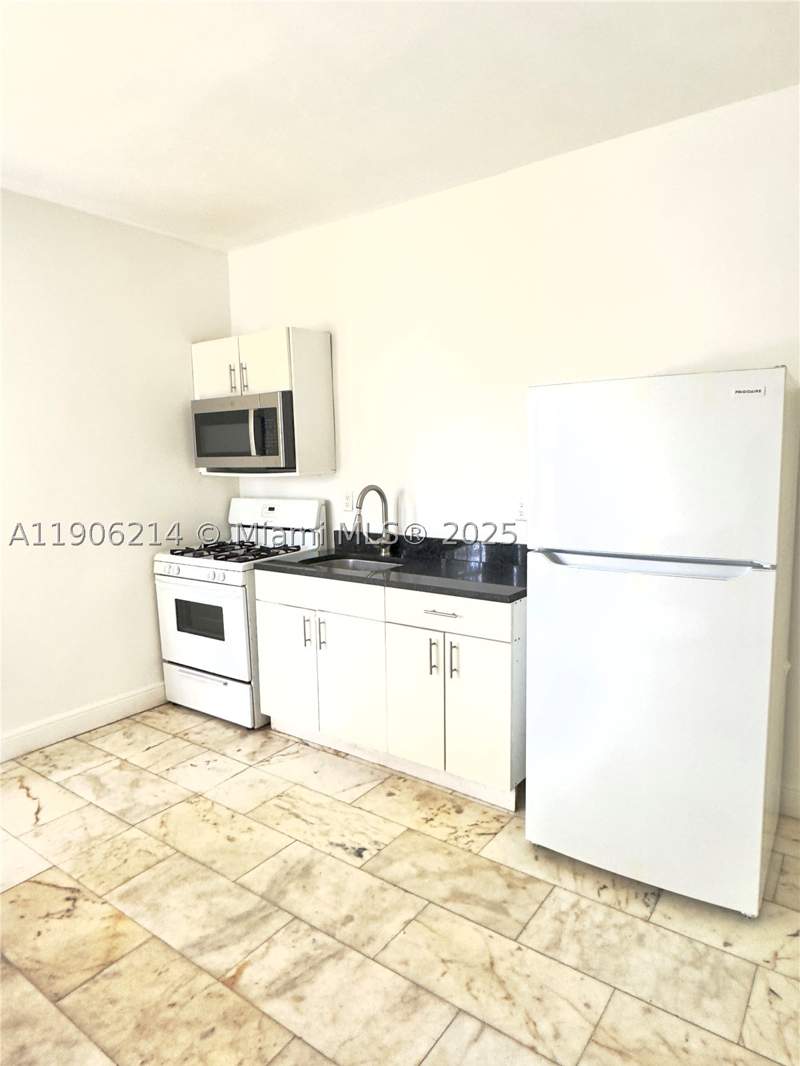 1 bedroom Condominium at 1526 Pennsylvania Ave 2, First On Penn Condo, Miami Beach — photo 5
