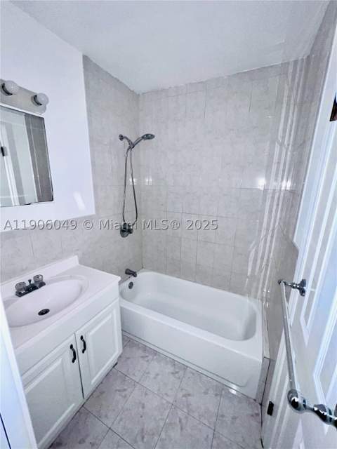 12290 NE 11th Ct 305, North Miami FL - photo 12 of 22