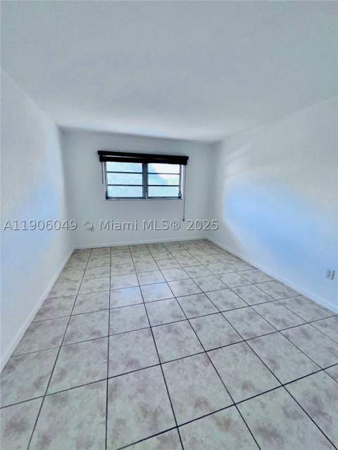 12290 NE 11th Ct 305, North Miami FL - photo 14 of 22