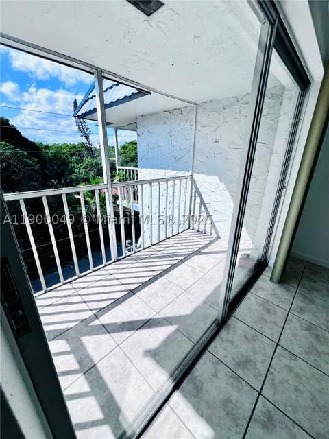 12290 NE 11th Ct 305, North Miami FL - photo 17 of 22